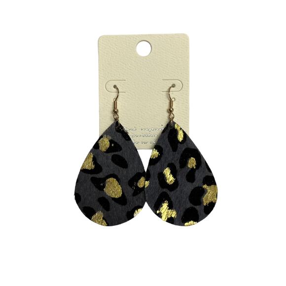NWT Gold Tone Leopard Print Teardrop Drop Earrings - Picture 1 of 3
